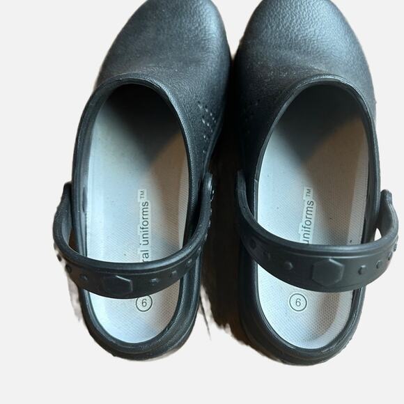Natural Uniform Black Slip-on Clogs Non-Slip women’s size 6 - Picture 3 of 5